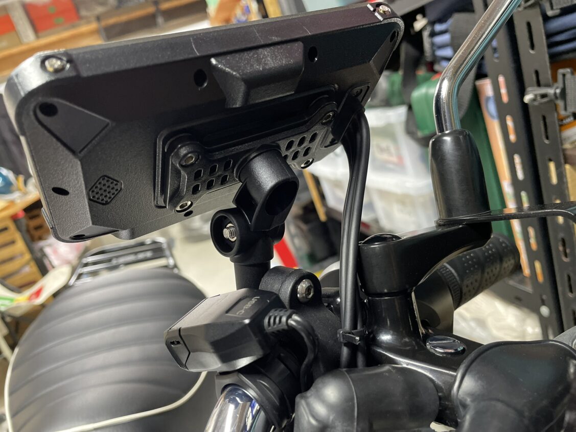 ドライブレコーダー&ナビモニター（carplay対応）その2